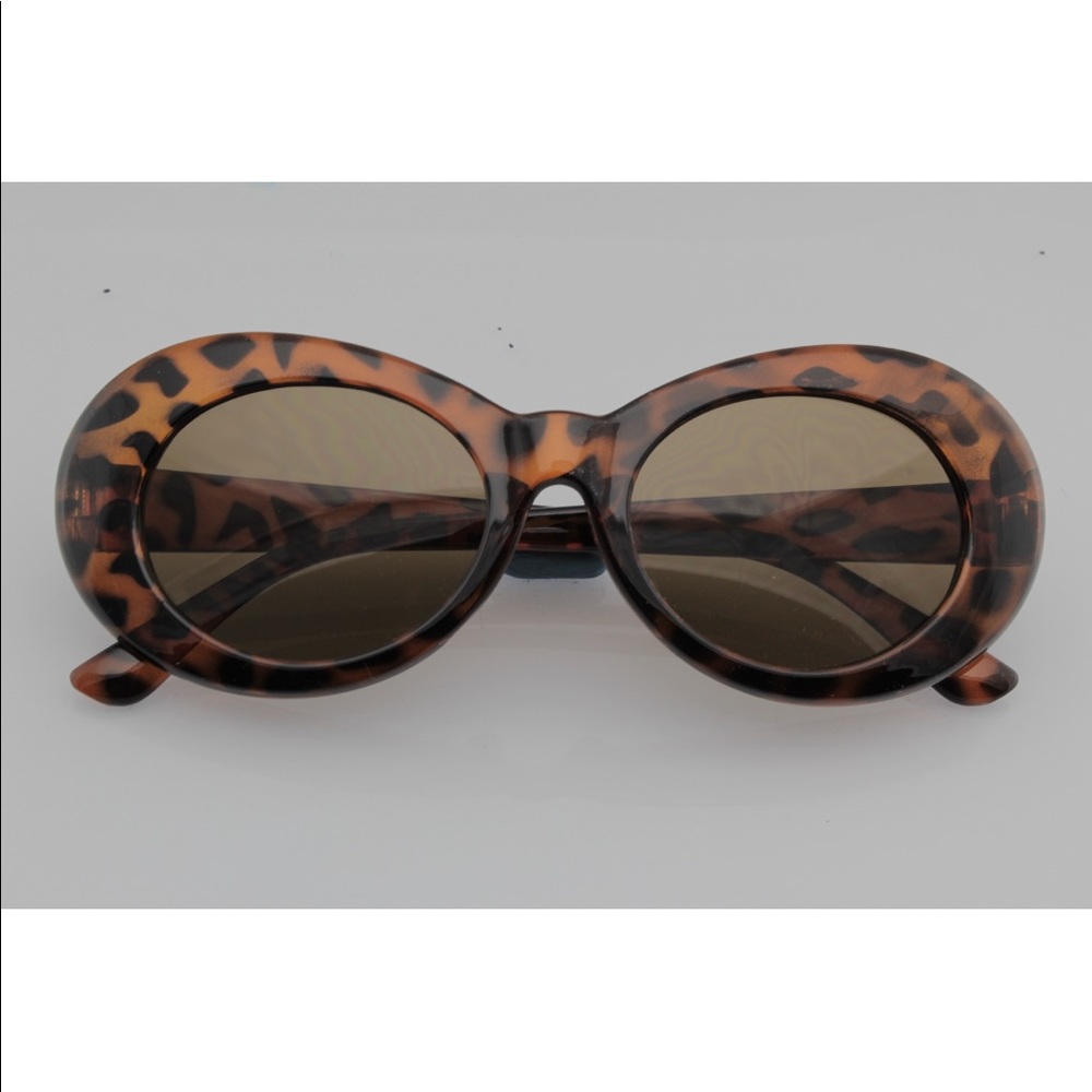 Retro Oval Sunglasses Tapered Arms round lenses - Picture 6 of 6